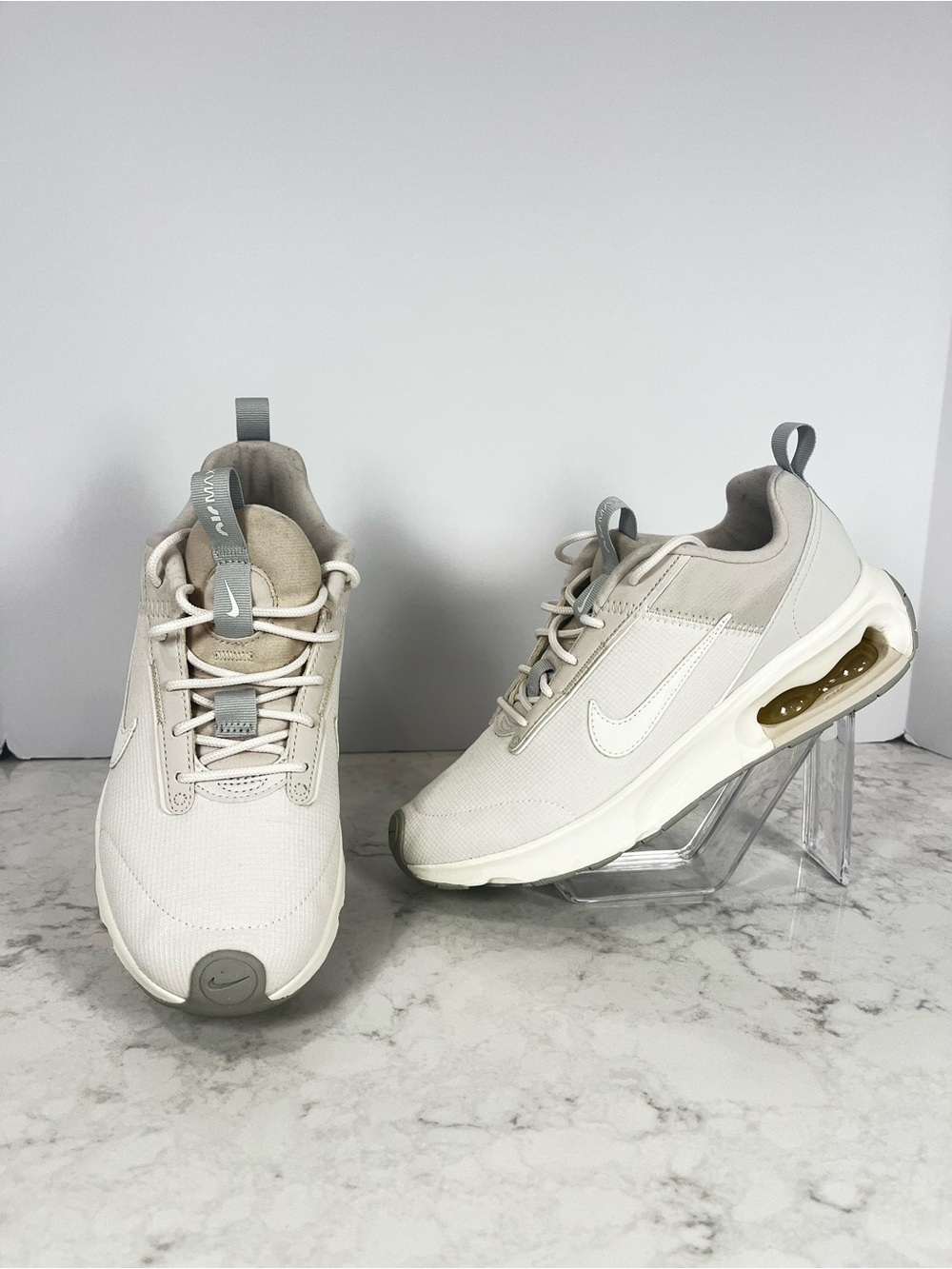 Nike Air Max INTRLK Lite . In phantom beige Casual Sneakers